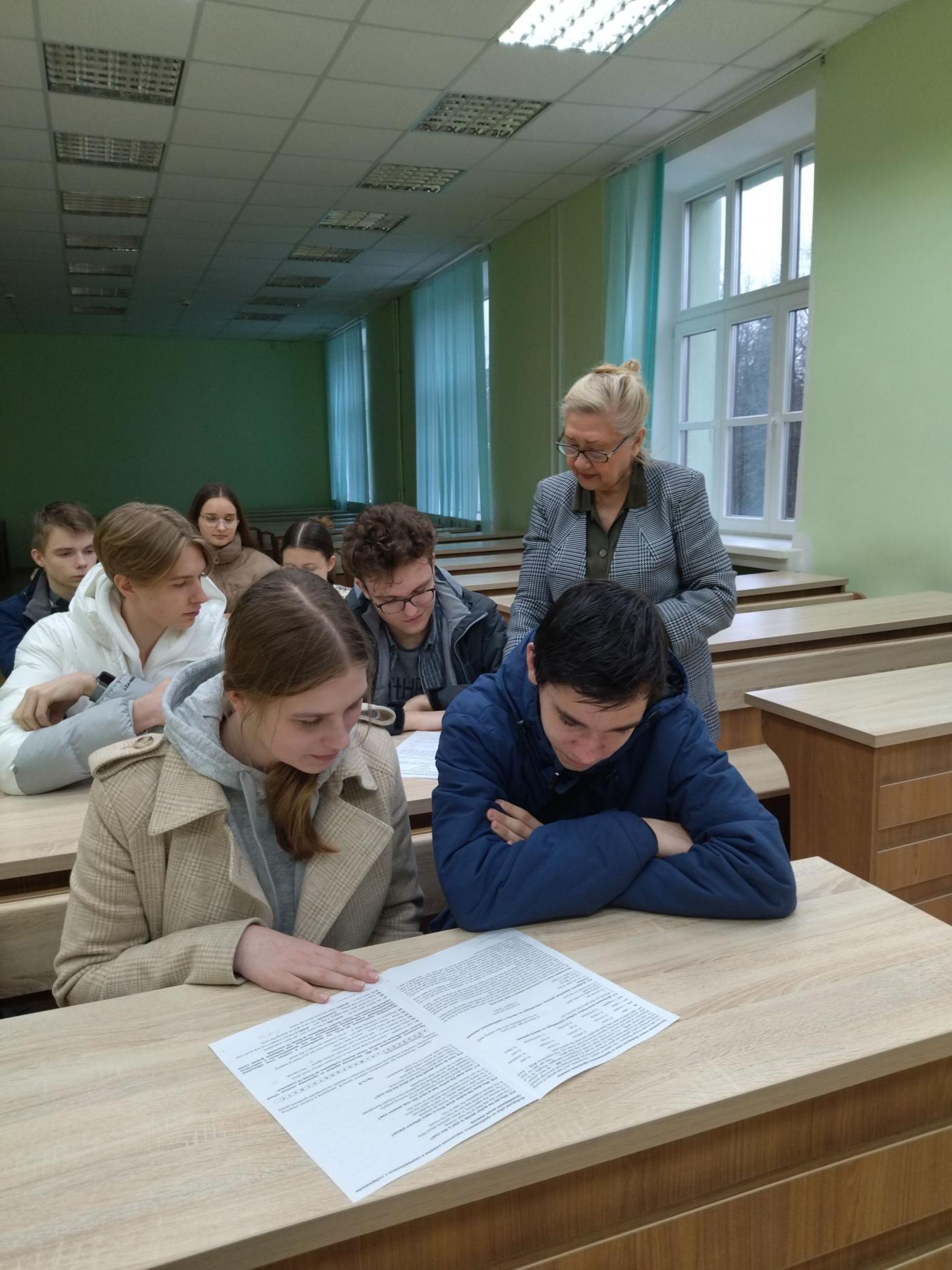 Информационно-профориентационная работа преподавателей кафедры «Английский язык № 1»